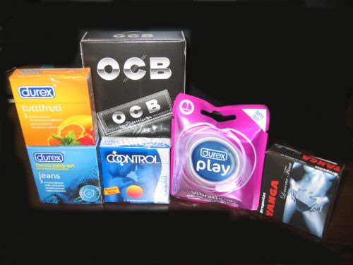 Pack preservativos + tanga + papel